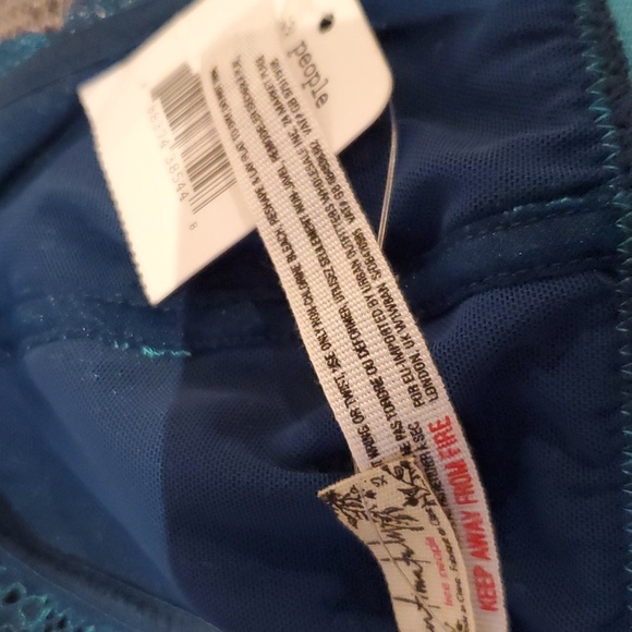 FREEPEOPLE Last Dance Lace Halter Bralette - Picture 5 of 5